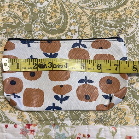 Aerie belt bag and zipper pouch - Picture 7 of 11